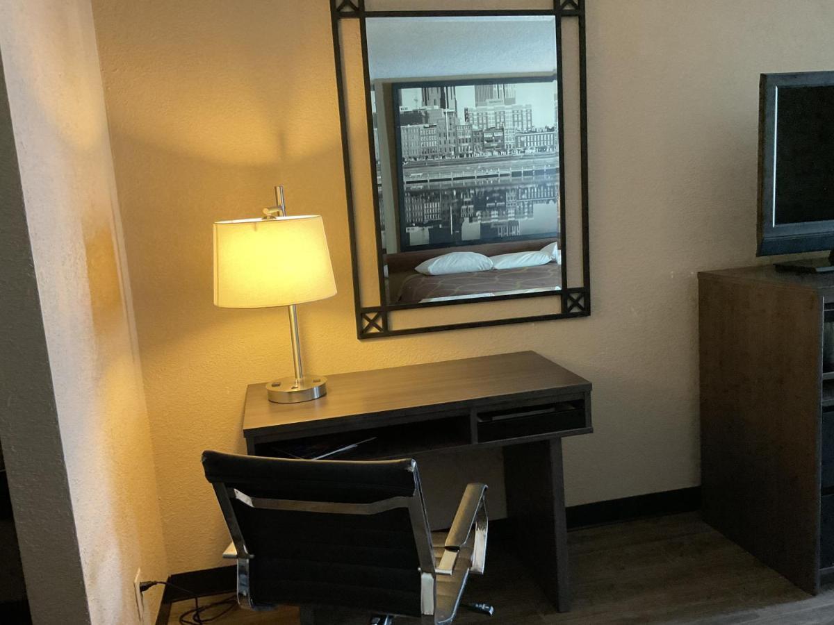 Super 8 By Wyndham Chattanooga/East Ridge Bagian luar foto